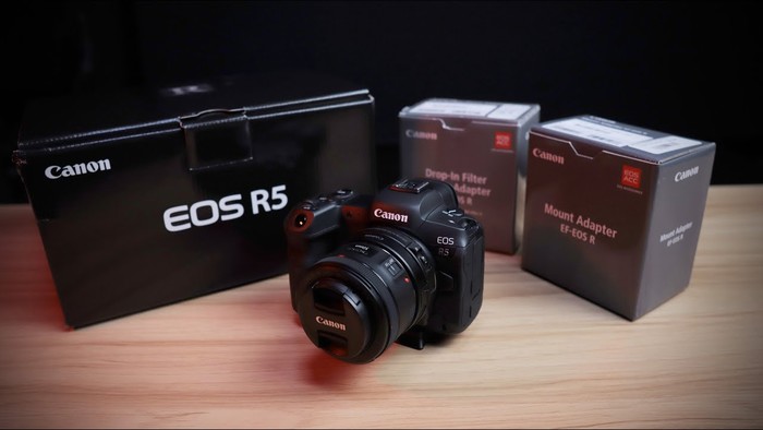 1st picture of Cano  EOS R5 For Sale in Cebu, Philippines