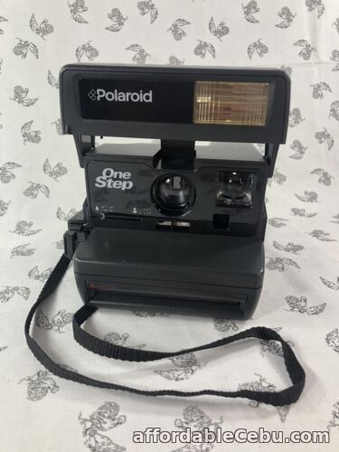 1st picture of Vintage Original Polaroid OneStep 600 Instant Film Camera TESTED & WORKING For Sale in Cebu, Philippines