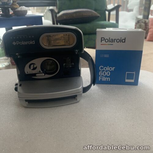 1st picture of Vintage Polaroid 600 Instant Film Camera with 600 Film WORKS GREAT For Sale in Cebu, Philippines