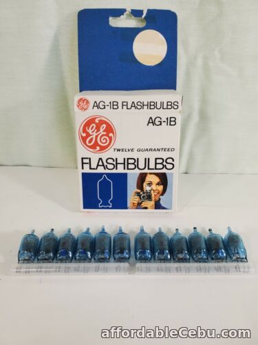 1st picture of Vintage General Electric AG-1B Flash Bulbs Box of 12 Bulbs For Sale in Cebu, Philippines