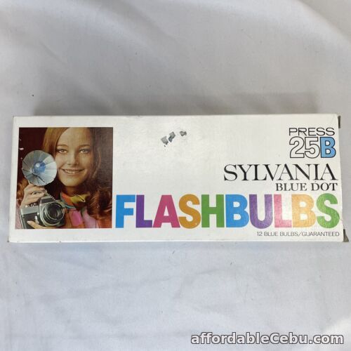 1st picture of Vintage Sylvania Press 25B Blue Dot Flashbulbs,  Box of 12 - NOS For Sale in Cebu, Philippines