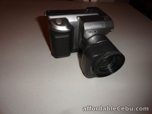 1st picture of Sony Digital Mavica MVC-FD91 Digital Still Camera MPEG Movie FD Drive 14X For Sale in Cebu, Philippines