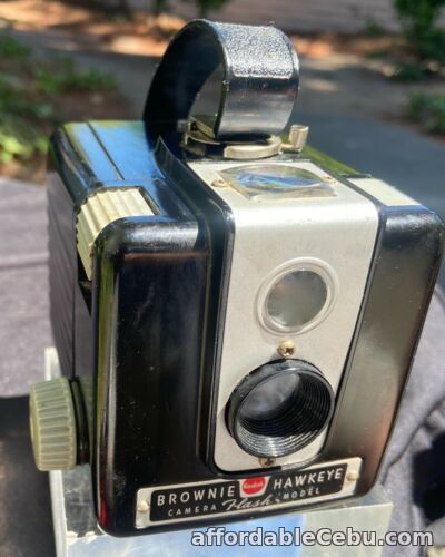 1st picture of ANTIQUE VINTAGE  Kodak Camera BROWNIE HAWKEYE FLASH -  Clear Glass For Sale in Cebu, Philippines