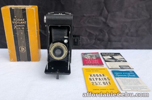 1st picture of Vintage KODAK Vigilant Junior Six-16 Camera w/ Original Box & Booklets For Sale in Cebu, Philippines