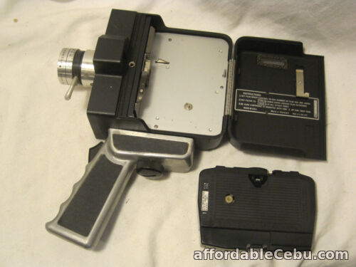 1st picture of vintage Bell & Howell ZOOM REFLEX MOVIE CAMERA U.S.A.  w/ handle & film retro For Sale in Cebu, Philippines