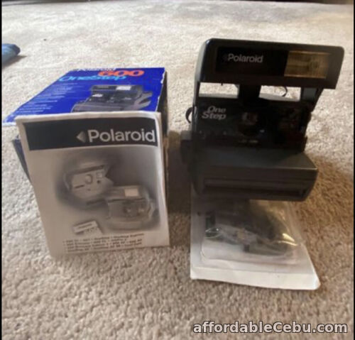 1st picture of vintage polaroid 600 One Step Camera For Sale in Cebu, Philippines