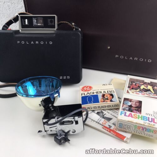 1st picture of Polaroid Automatic 225 Land Camera w/ Case And Flash For Sale in Cebu, Philippines