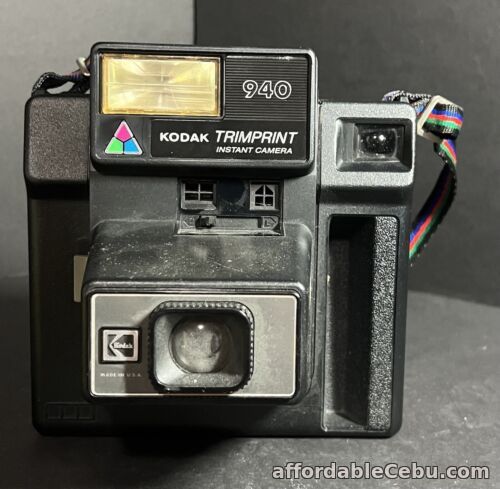 1st picture of Vintage Kodak TrimPrint 940 Instant Camera w/ Electronic Flash Plus Box & Strap For Sale in Cebu, Philippines