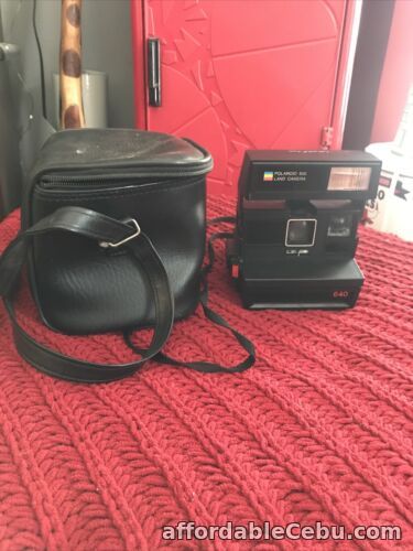 1st picture of Vintage Black POLAROID 640/600 Land Camera with Flash For Sale in Cebu, Philippines