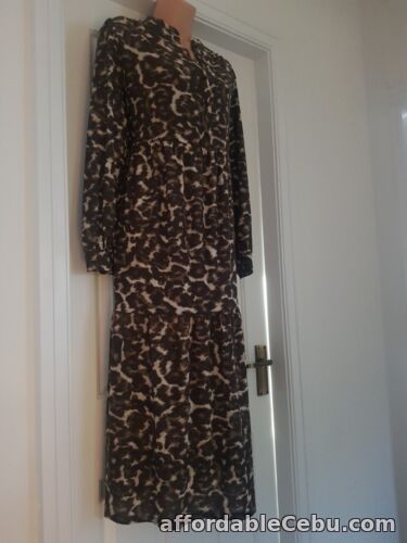 1st picture of DOROTHY PERKINS AUTUMN BROWNS & OLIVE ART PRINT SMOCK MIDI DRESS - Size 20 For Sale in Cebu, Philippines