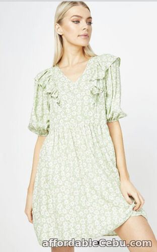 1st picture of Brand new tags-Size 14-Floaty Green/White Daisy Print Ruffled Tunic Dress For Sale in Cebu, Philippines