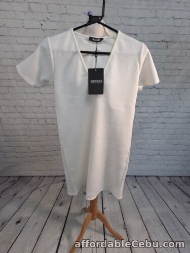 1st picture of Misguided White Short Sleeve V Neck Mini Dress Womens Size 6 (CG30) For Sale in Cebu, Philippines