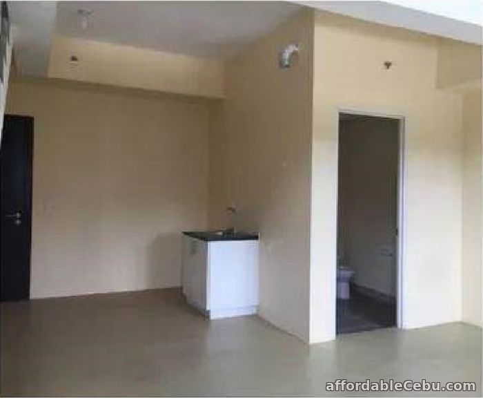 1st picture of Taguig 1 bedroom condo w/parking for sale in BGC near S&R For Sale in Cebu, Philippines