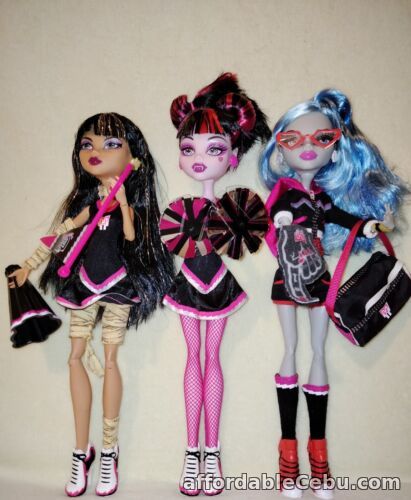 1st picture of Monster High Ghoulia Yelps, Draculaura,& Cleo De Nile - Fearleaders. EX DISPLAY! For Sale in Cebu, Philippines
