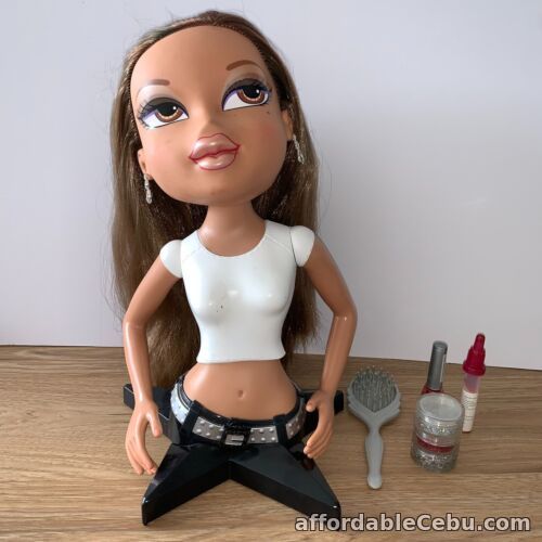 1st picture of Bratz Forever Diamondz Funky Fashion Makeover Yasmin 2006 Good Used Condition For Sale in Cebu, Philippines