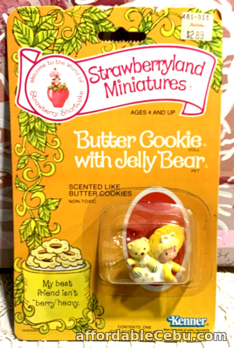 1st picture of VINTAGE 1982 STRAWBERRY SHORTCAKE BUTTER COOKIE WITH JELLY BEAR MINI ON CARD For Sale in Cebu, Philippines