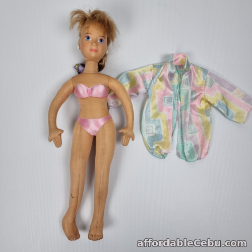 1st picture of Mattel Hot Looks Poseable Doll Vintage 1986 with Jacket *Flawed* For Sale in Cebu, Philippines