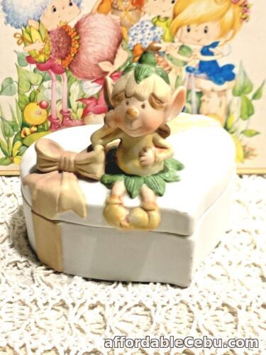 1st picture of VINTAGE 1980s HERSELF THE ELF BISQUE PORCELAIN TRINKET DISH AND LID For Sale in Cebu, Philippines