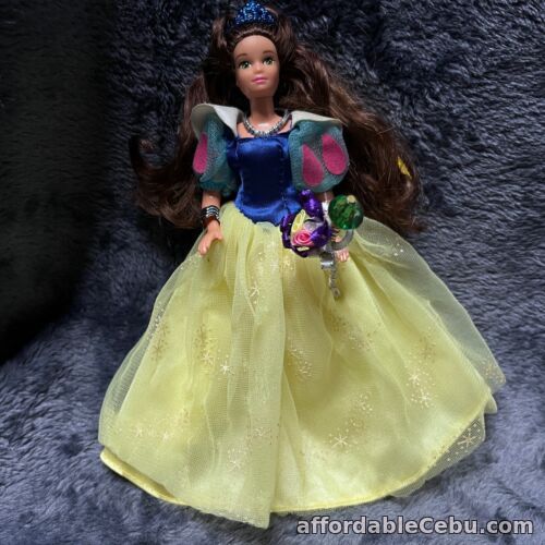 1st picture of Snow White Doll Disney Princess Brunette Girl Vintage Dress Accessories Toy 18cm For Sale in Cebu, Philippines