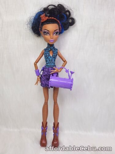1st picture of Mattel Monster High Robecca Steam Dance Class (Tap) 2012 # Y0432 Item # 1 For Sale in Cebu, Philippines