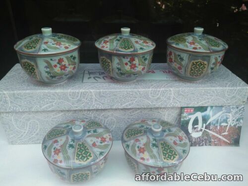 1st picture of JAPAN ARITA Hand Painted Oriental Floral Design Small Rice Bowl wd Lid for Gift For Sale in Cebu, Philippines