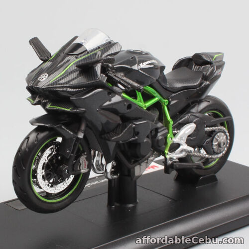 1st picture of 1:18 Scale Maisto Kawasaki Ninja H2R H2 diecast bike racing motorcycle model toy For Sale in Cebu, Philippines