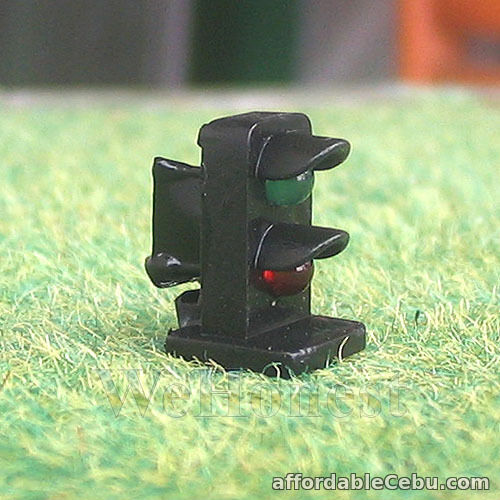 1st picture of 5 pcs HO / OO scale 3mm LEDs made Lighted Dwarf Signals 2 aspects Green over Red For Sale in Cebu, Philippines
