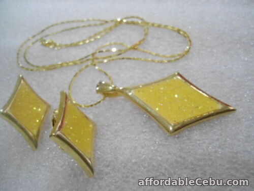 1st picture of US Vintage Diamond Yellow  Sparkilng Enamel Necklace Earrings Jewelry Set 1980's For Sale in Cebu, Philippines