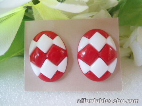 1st picture of US AVON Vintage Sunsations Plastic White Red Pierced Earrings 1987 Jewelry For Sale in Cebu, Philippines
