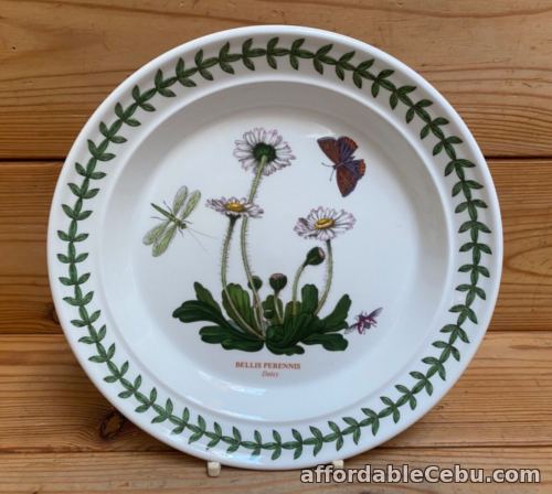 1st picture of Portmeirion Botanic Garden Daisy Side Plate 18.5cm Ex. Condition For Sale in Cebu, Philippines