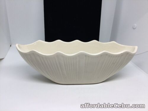 1st picture of Vintage McCoy Pottery Planter MCP 628 Off-White Ribbed Sides & Wavy Edge 10 3/4” For Sale in Cebu, Philippines