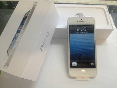 1st picture of Brand New Apple iPhone 5 Factory Unlocked For Sale in Cebu, Philippines