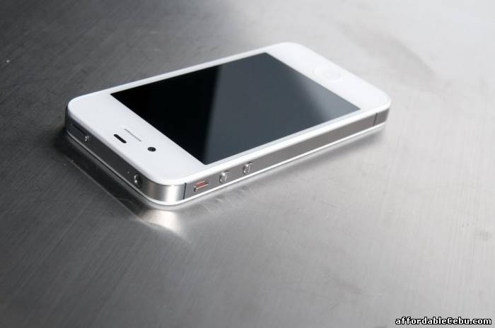1st picture of Brand New Appel iphone 4S 32GB For Sale in Cebu, Philippines