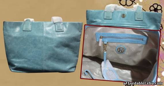 1st picture of Tory Burch City Leather Tote Shopping Bag For Sale in Cebu, Philippines