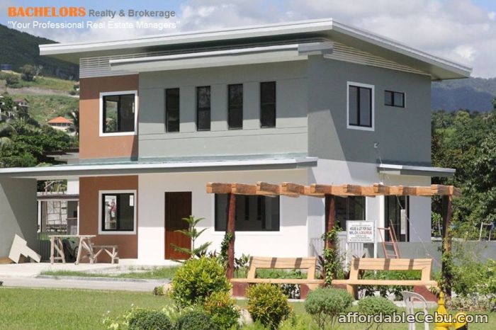 1st picture of Banawa RFO MLD Luxuria For Sale in Cebu, Philippines