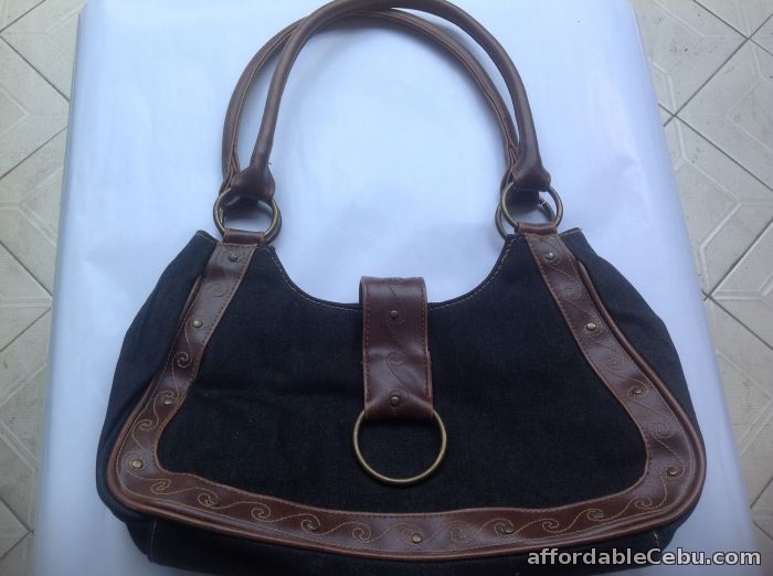 2nd picture of Denim Shoulder Bag Excellent Condtion For Sale in Cebu, Philippines