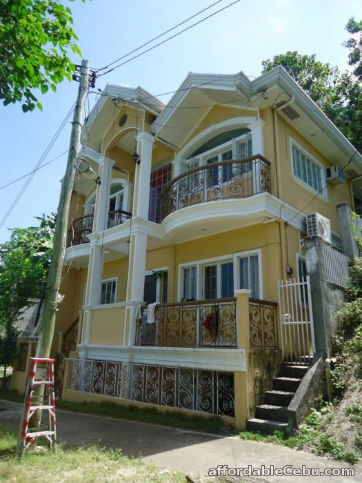 Busay House for sale Overlooking 4 bedrooms 5.8M For Sale Cebu City