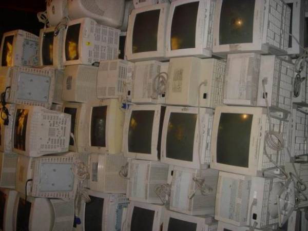 1st picture of Scrap Computer Monitor Buyer in Cebu Offer in Cebu, Philippines