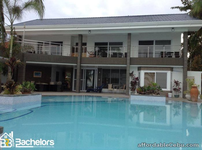 Beach House with Swimming Pool for Sale in Carmen Cebu For Sale Carmen