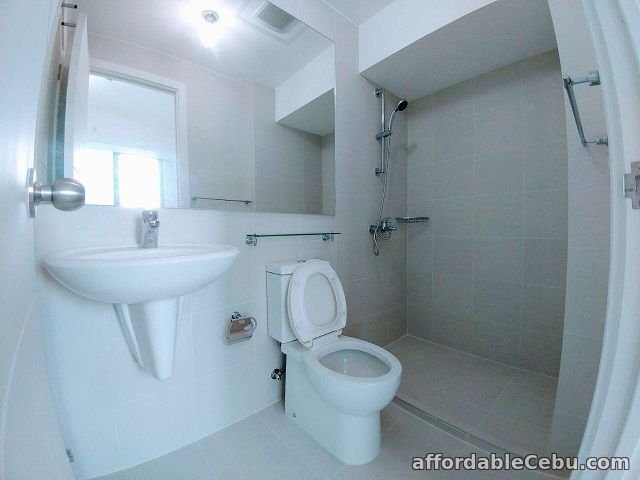 4th picture of For Lease: Acqua Residences Corner Unit For Sale in Cebu, Philippines