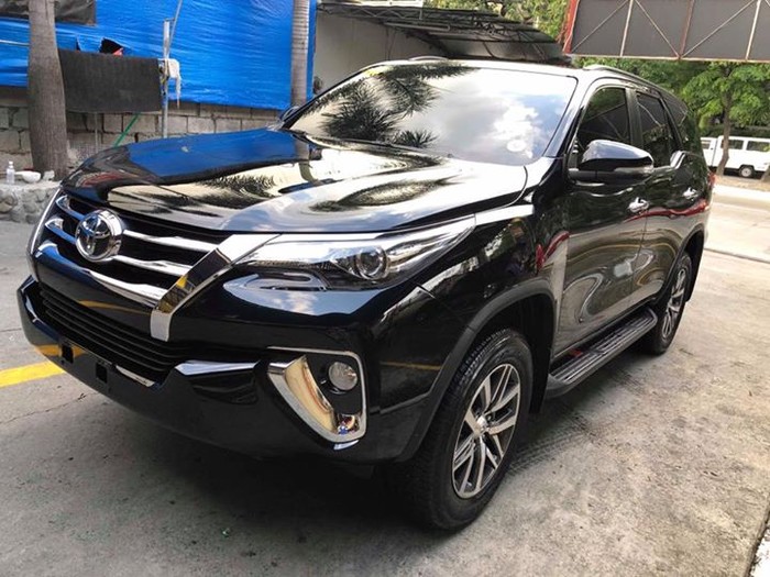 1st picture of Toyota Fortuner V 2017 4x2 Looking For in Cebu, Philippines