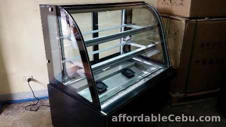 1st picture of Cake Chiller 3ft. Curved Glass (Brand New) For Sale in Cebu, Philippines