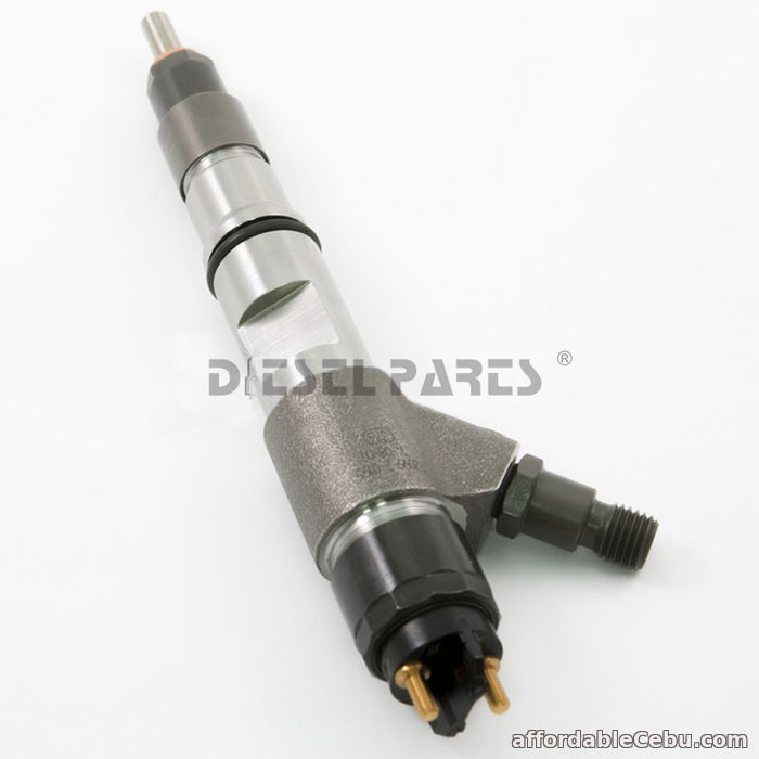 1st picture of Buy denso common rail injector 095000-6353 for Kobelco SK200-8 SK210-8 Excavator J05 For Sale in Cebu, Philippines