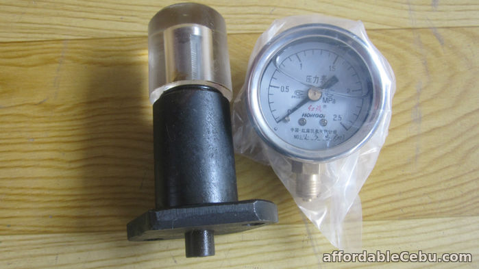 1st picture of VE pump piston stroke gauge oil filled small pressure gauge For Sale in Cebu, Philippines