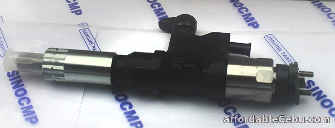 1st picture of 6HK1 Engine Injector For Hitachi Excavator ISUZU Auto Excavator Parts For Sale in Cebu, Philippines