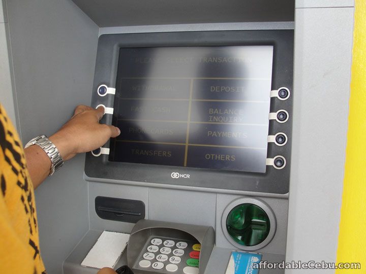 Withdraw in ATM machine screen