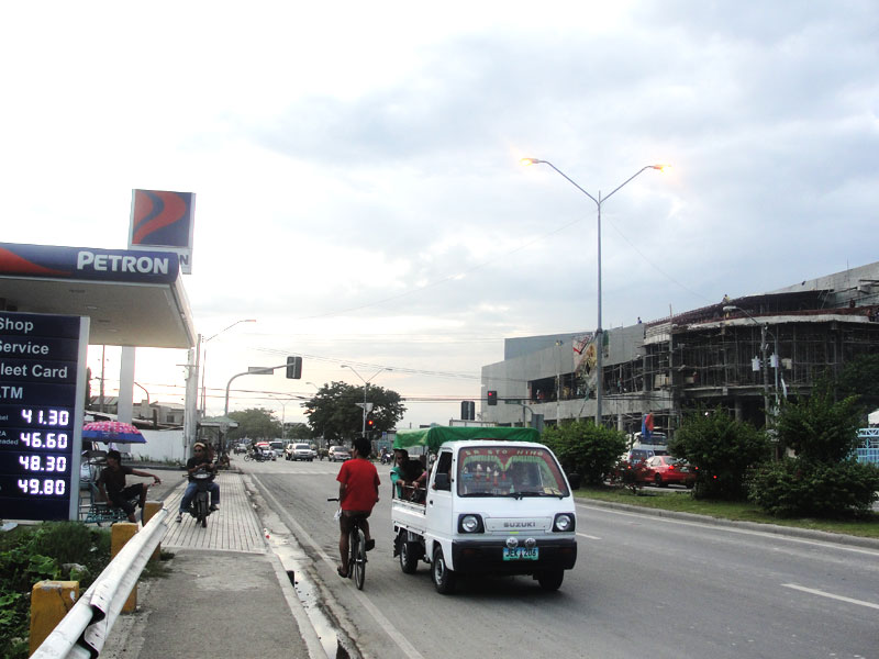Petron Gas Station across Gaisano Capital SRP Branch
