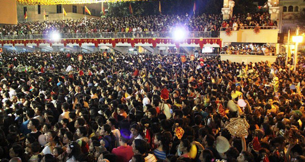 Sinulog 2012 Procession at Sto. Niño Church