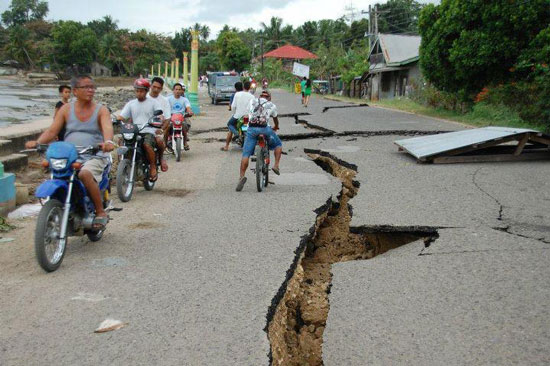 Earthquake destroyed the road in Negros Occidental